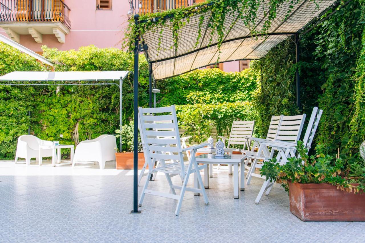 Mistral Residence Canneto  Exterior foto